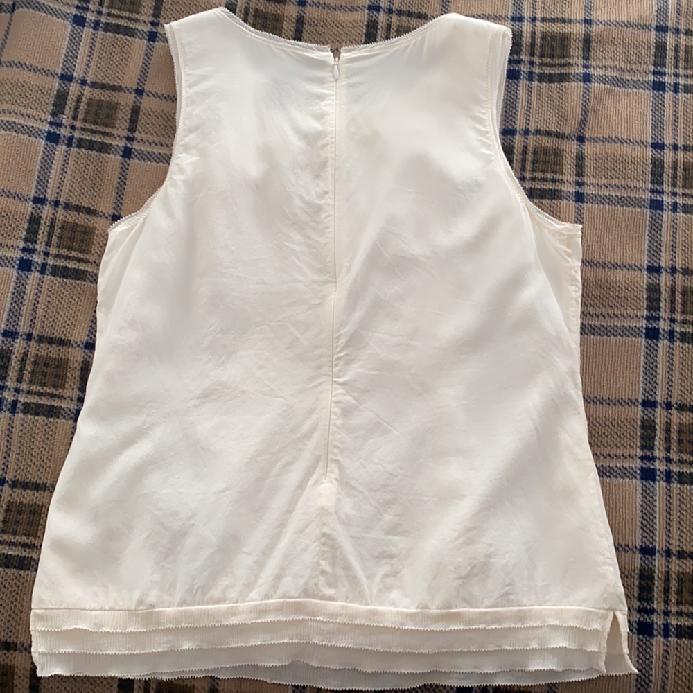 Beautiful blouse - Picture 4 of 4